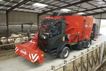 KUHN SPW + SPW Comfort selvkørende mixervogn KUHN SPW + SPW Comfort selvkørende mixervogn
