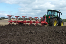 KUHN Vari Master L NSH, 6 furet med VL-risteunderplov KUHN Vari Master L NSH, 6 furet med VL-risteunderplov