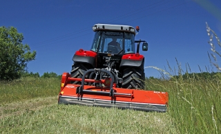 KUHN BPR 28 mulcmaskine frontmonteret bagmonteret