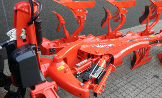 KUHN Vari Master L solid konstruktion og flot design