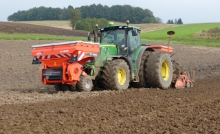 KUHN TF 1500 fronttank for startgødning via Seedflex Ferti systemet